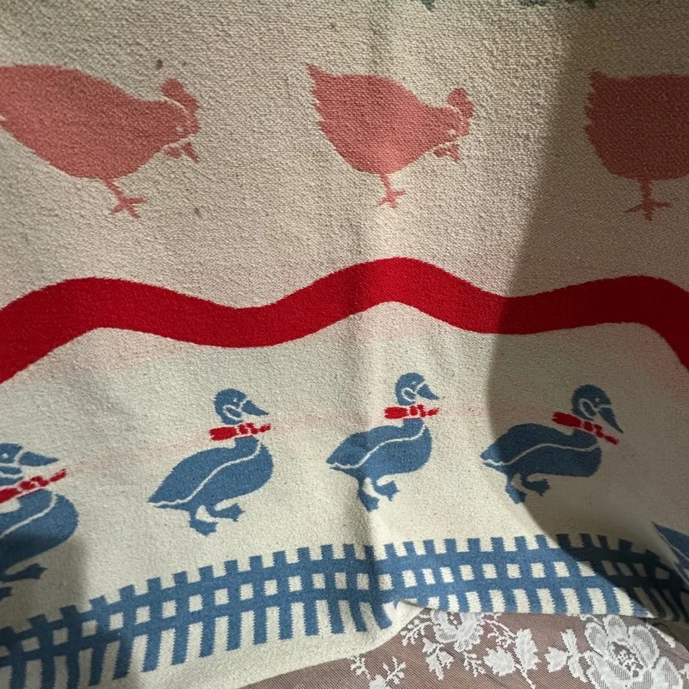 Vintage Farm Animal Blanket Blue Sheep Bunnies Ducks Tulips‎ Red White Trim Baby